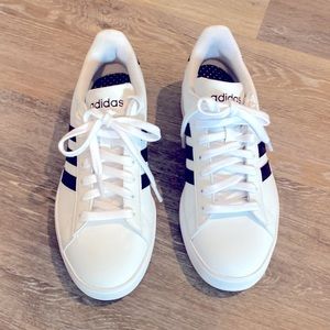 Never worn womens Adidas Grand Court Cloudfoam 2.0 sneaker